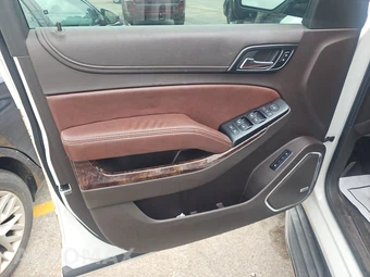 2016 Chevrolet Tahoe LTZ 1LZ - miniatura 9