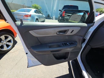 2016 Chevrolet Traverse LS 1LS – miniatura 9