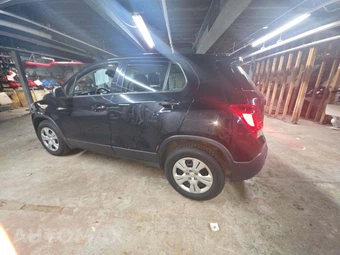 2016 Chevrolet Trax LS 1LS - miniatura 2