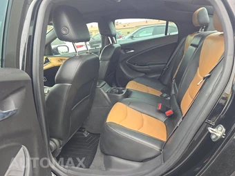 2016 Chevrolet Volt Premier 2LZ – miniatura 13