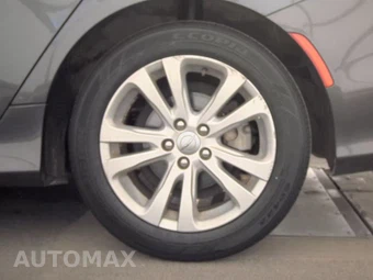 2016 Chrysler 200 Limited – miniatura 12