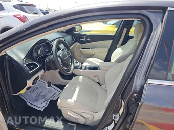 2016 Chrysler 200 Limited – miniatura 13