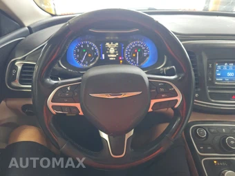 2016 Chrysler 200 Limited – miniatura 10