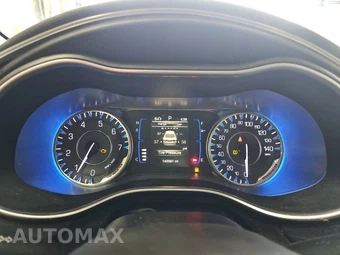 2016 Chrysler 200 Limited – miniatura 12