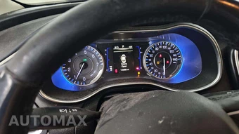 2016 Chrysler 200 Limited – miniatura 32