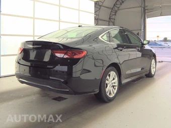 2016 Chrysler 200 Limited – miniatura 4