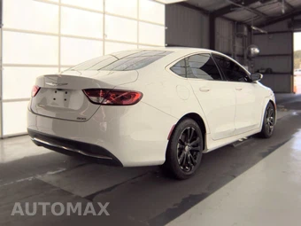 2016 Chrysler 200 Limited – miniatura 4
