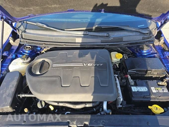 2016 Chrysler 200 Limited - miniatura 15