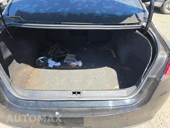 2016 Chrysler 200S - miniatura 11