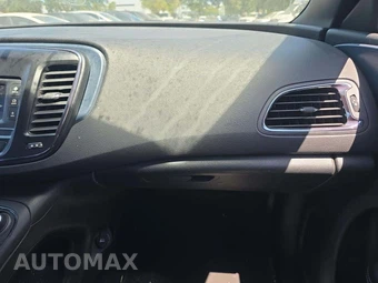2016 Chrysler 200S - miniatura 16