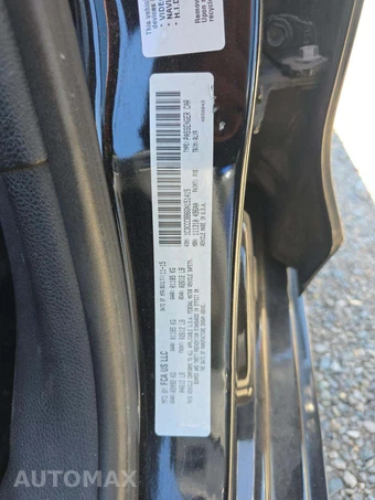 2016 Chrysler 200S - miniatura 2