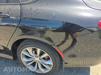 2016 Chrysler 200S - miniatura 23