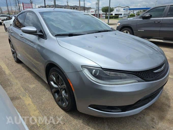 2016 Chrysler 200S – miniatura 4