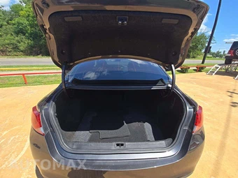 2016 Chrysler 200S – miniatura 14