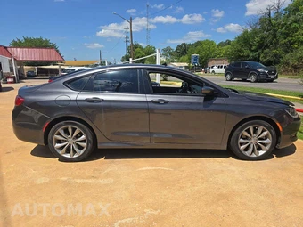 2016 Chrysler 200S – miniatura 4