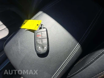 2016 Chrysler 200S – miniatura 8