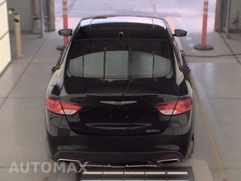 2016 Chrysler 200S - miniatura 5