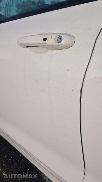 2016 Chrysler 200S – miniatura 22