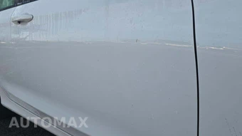 2016 Chrysler 200S – miniatura 25