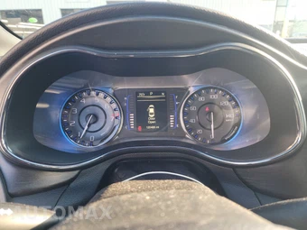2016 Chrysler 200S – miniatura 12