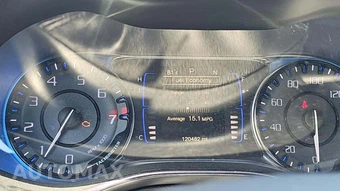 2016 Chrysler 200S – miniatura 34