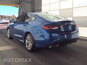 2016 Chrysler 200S – miniatura 6