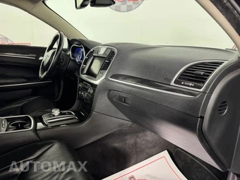 2016 Chrysler 300 Anniversary - miniatura 12