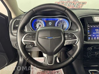 2016 Chrysler 300 Anniversary - miniatura 13