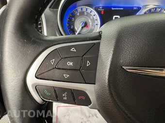 2016 Chrysler 300 Anniversary - miniatura 15