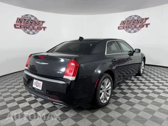 2016 Chrysler 300 Anniversary - miniatura 7