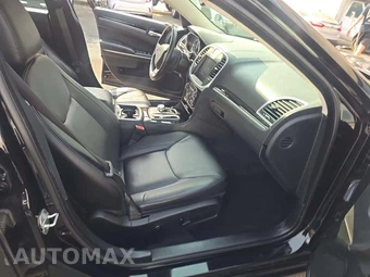 2016 Chrysler 300 Limited - miniatura 18