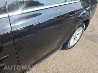 2016 Chrysler 300 Limited - miniatura 23