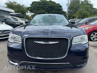 2016 Chrysler 300 Limited - miniatura 2