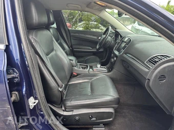 2016 Chrysler 300 Limited - miniatura 7