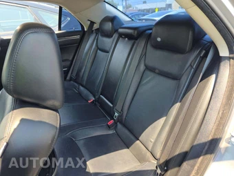 2016 Chrysler 300 Limited – miniatura 13