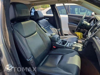 2016 Chrysler 300 Limited – miniatura 18