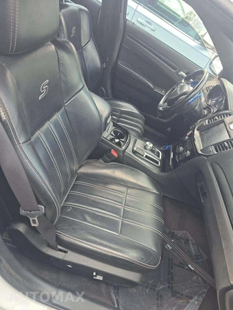 2016 Chrysler 300S – miniatura 18
