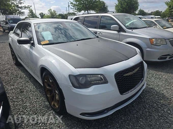 2016 Chrysler 300S – miniatura 4
