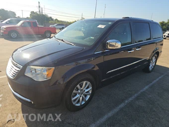 2016 Chrysler Town & Country Limited Platinum 121.2" WB