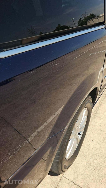 2016 Chrysler Town & Country Limited Platinum 121.2" WB - miniatura 23
