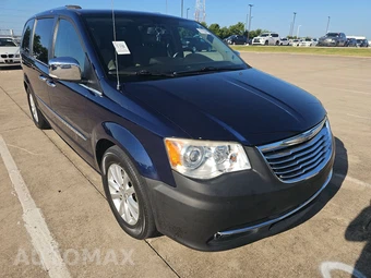 2016 Chrysler Town & Country Limited Platinum 121.2" WB - miniatura 3
