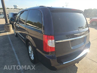 2016 Chrysler Town & Country Limited Platinum 121.2" WB - miniatura 6