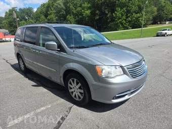 2016 Chrysler Town & Country Touring 121.2" WB - miniatura 4