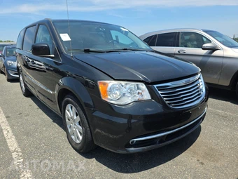 2016 Chrysler Town & Country Touring 121.2" WB - miniatura 3