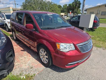 2016 Chrysler Town & Country Touring 121.2" WB - miniatura 4