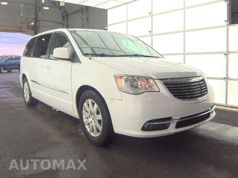 2016 Chrysler Town & Country Touring 121.2" WB - miniatura 3