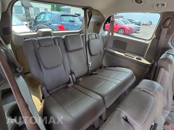 2016 Chrysler Town & Country Touring 121.2" WB - miniatura 13
