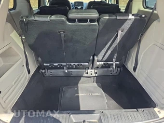 2016 Chrysler Town & Country Touring 121.2" WB - miniatura 20