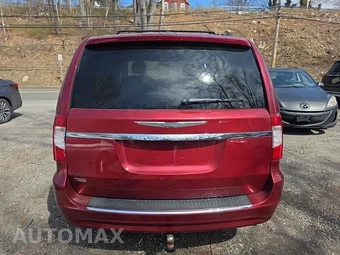 2016 Chrysler Town & Country Touring 121.2" WB - miniatura 5