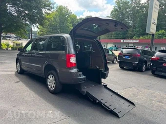 2016 Chrysler Town & Country Touring 121.2" WB - samochód z USA z aukcji Manheim, oferta Kup Teraz w AUTOMAX